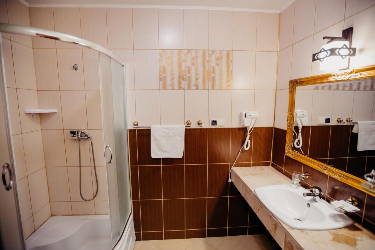 Hotel Korczowa Mlyny  Экстерьер фото