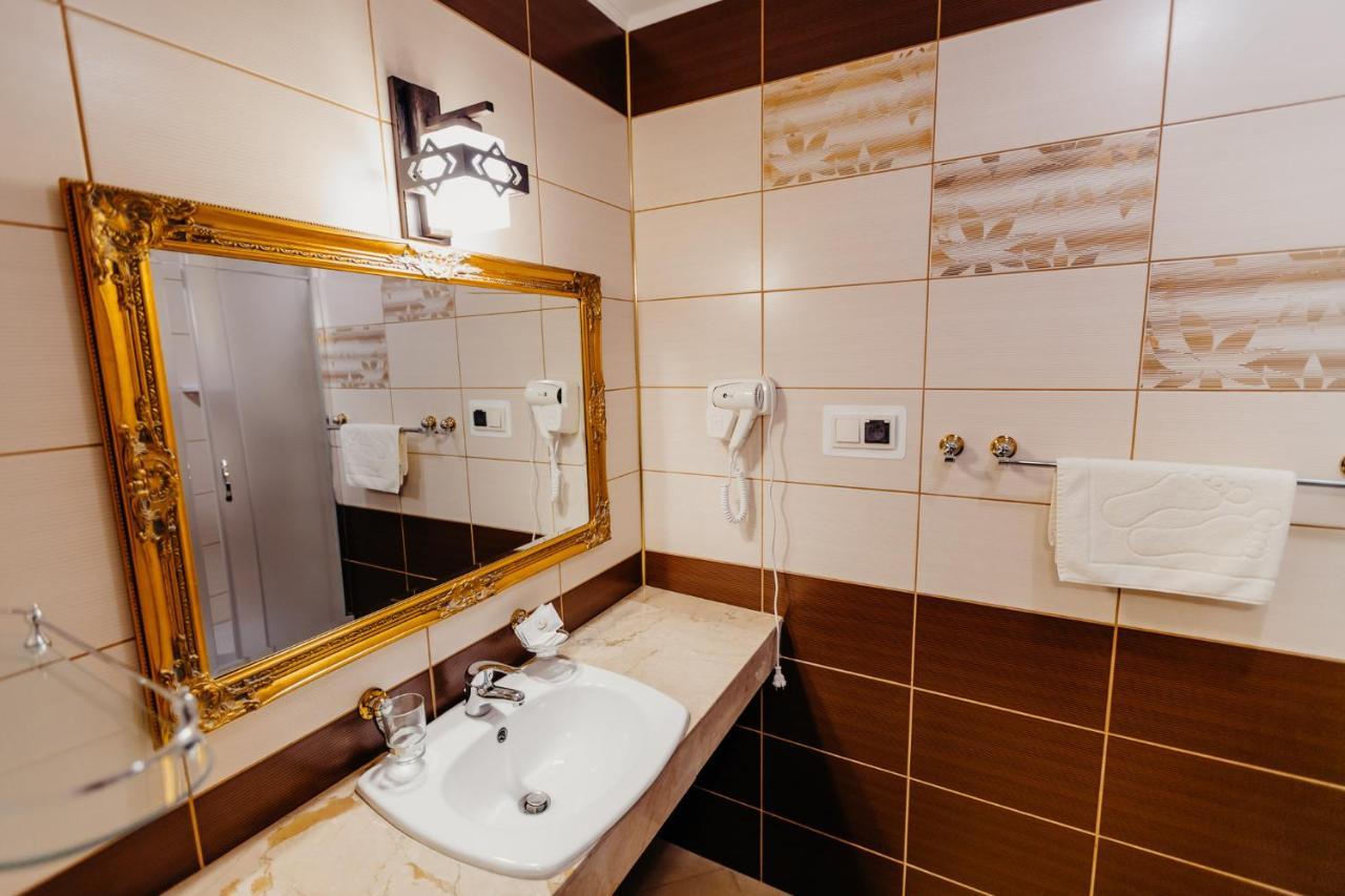 Hotel Korczowa Mlyny  Экстерьер фото
