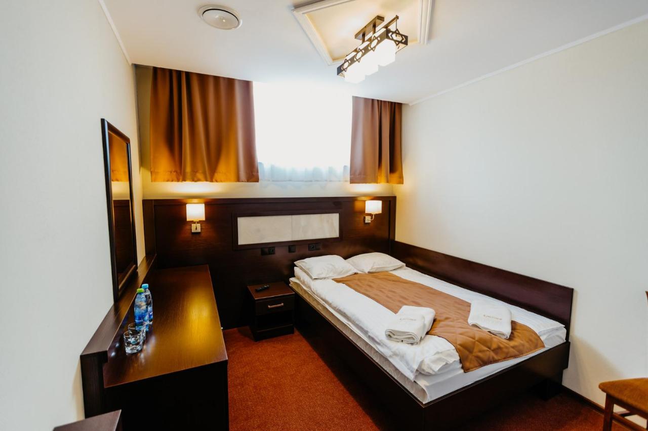 Hotel Korczowa Mlyny  Экстерьер фото
