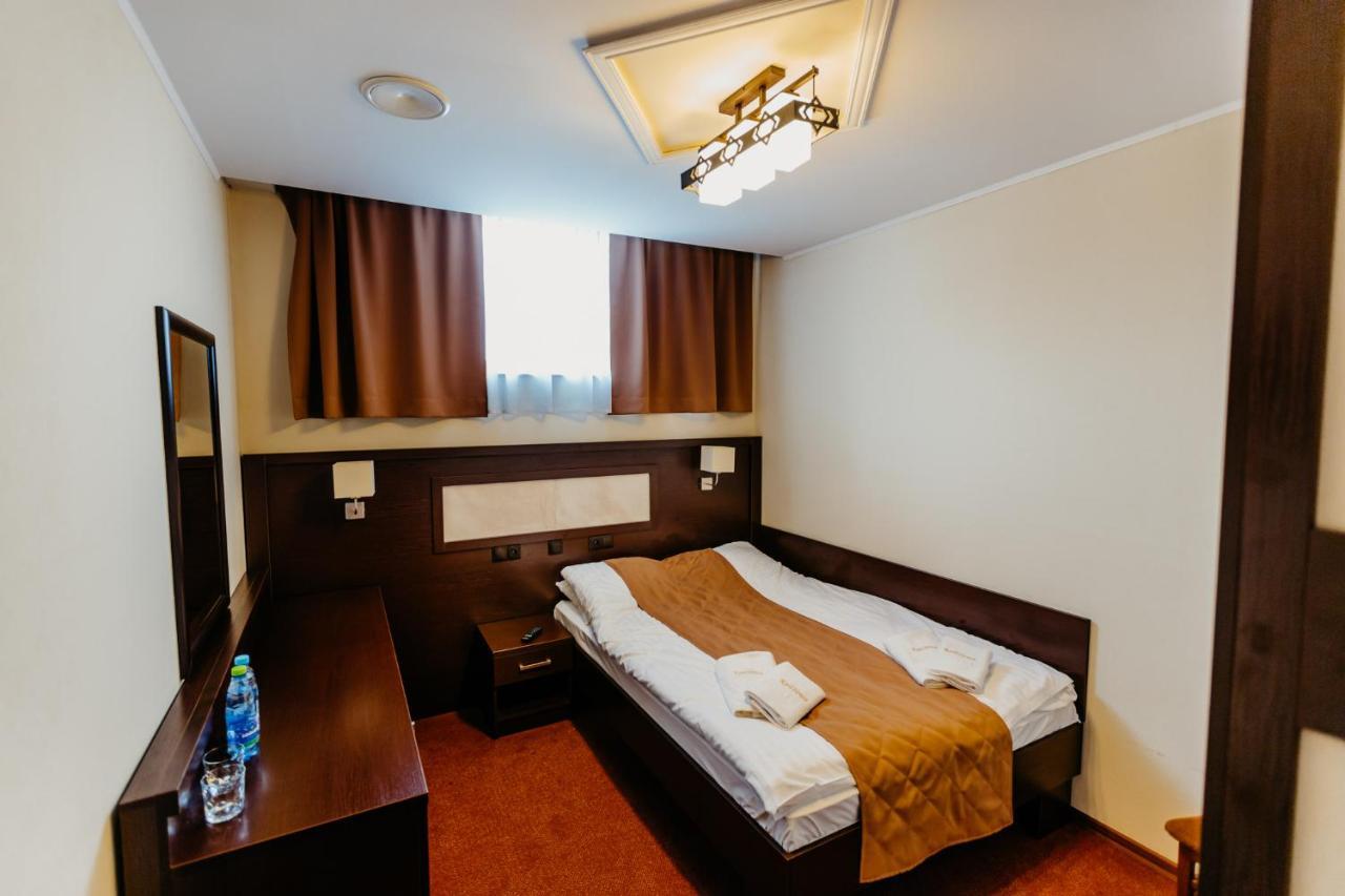 Hotel Korczowa Mlyny  Экстерьер фото