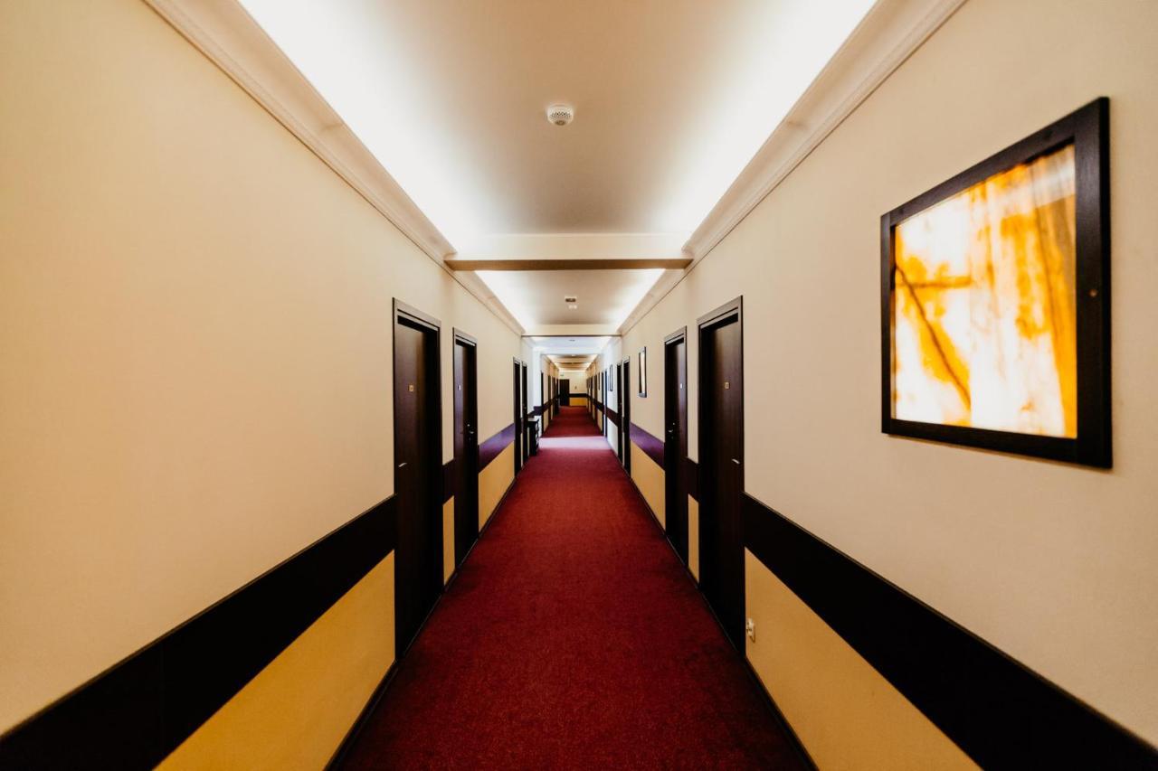 Hotel Korczowa Mlyny  Экстерьер фото