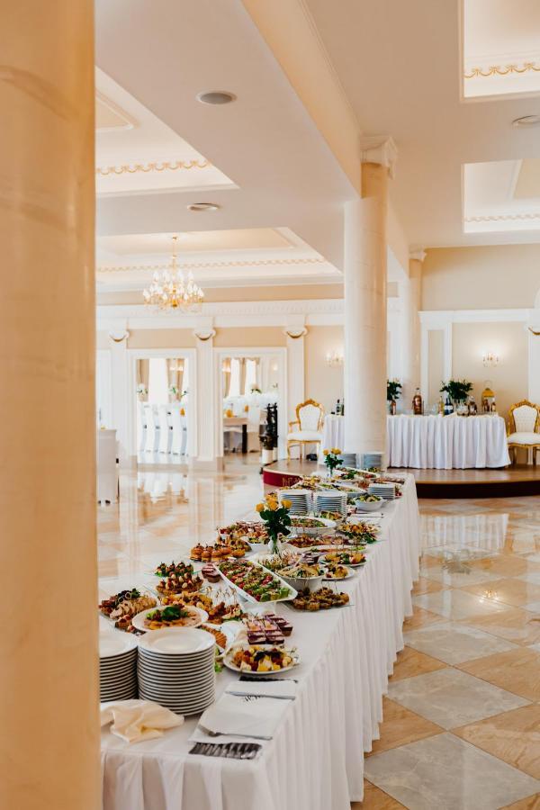 Hotel Korczowa Mlyny  Экстерьер фото